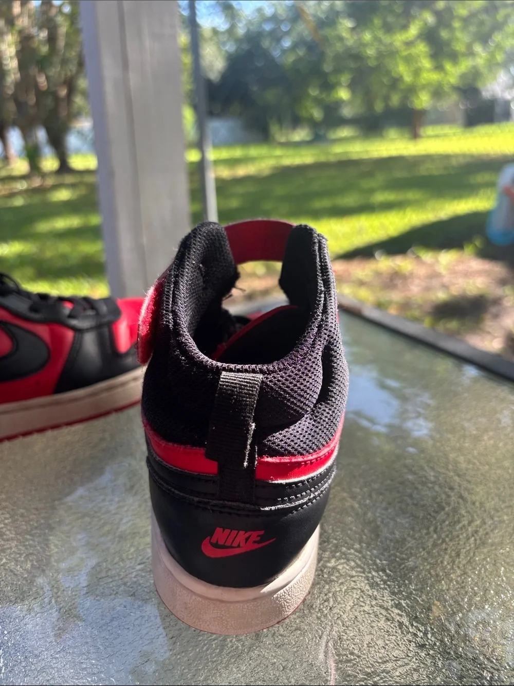 Nike Court Borough Mid 2 kids’ high-tops Size 3Y